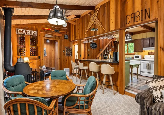 Photo 4 of Single family home for sale at 6535 Undervalden Dr, Bellaire, MI 49615 | MLS# 78080073338 | Listing updated on 2026-09-14