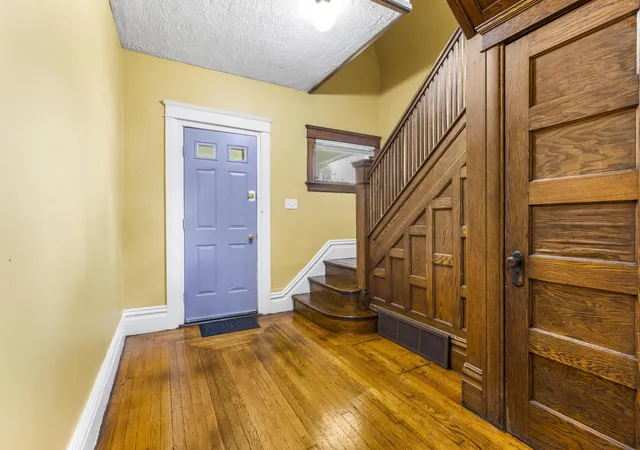 Photo 3 of Single family home for sale at 149 Oaklawn Ave, Battle Creek, MI 49037 | MLS# 64026047709 | Listing updated on 2026-09-09