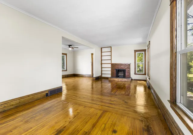 Photo 4 of Single family home for sale at 149 Oaklawn Ave, Battle Creek, MI 49037 | MLS# 64026047709 | Listing updated on 2026-09-09