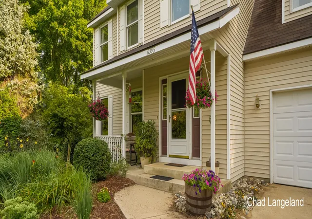 Photo 3 of Single family home for sale at 6395 143rd Avenue, Holland, MI 49423 | MLS# 71026047710 | Listing updated on 2026-09-10