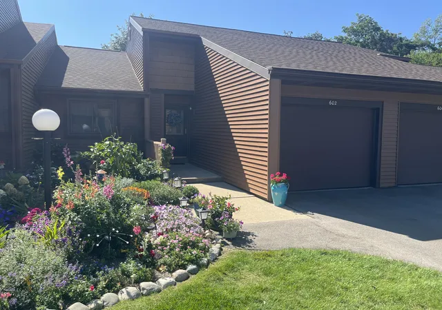 Photo 1 of Condo for sale at 602 Maple Crk Dr, Holland, MI 49423 | MLS# 71026047711 | Listing updated on 2026-09-29