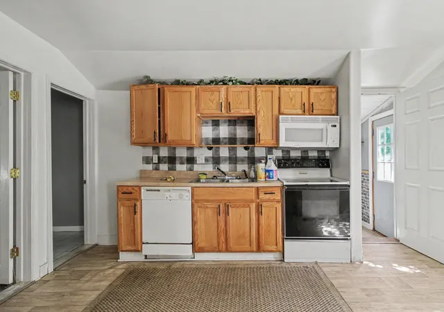 Photo 4 of Single family home for sale at 7870 Forest St, Dexter, MI 48130 | MLS# 81026047724 | Listing updated on 2026-09-11