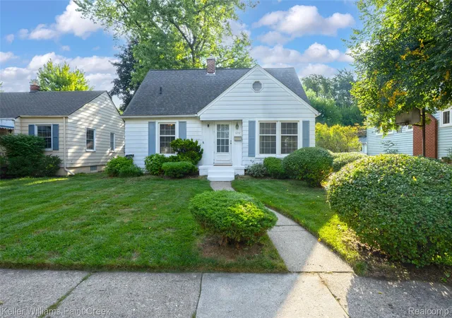 Photo 1 of Single family home for sale at 1212 Maxwell Ave, Royal Oak, MI 48067 | MLS# 20261072429 | Listing updated on 2026-09-26