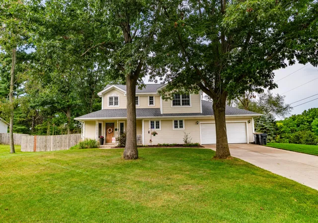 Photo 1 of Single family home for sale at 765 Chadds Frd Way, Kalamazoo, MI 49009 | MLS# 66026047726 | Listing updated on 2026-09-17