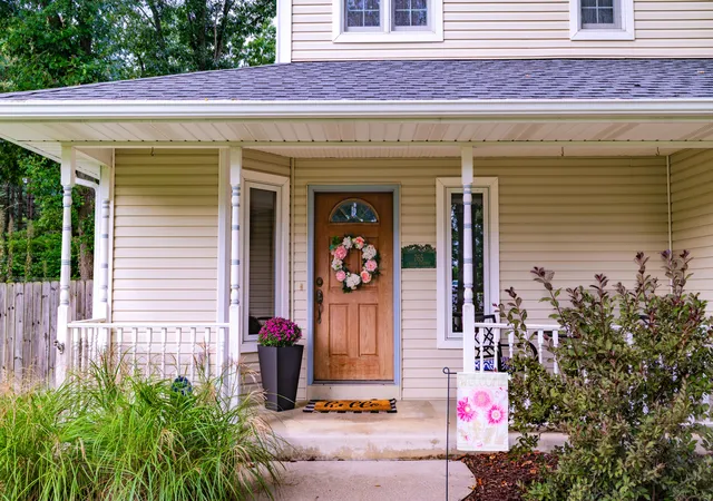 Photo 3 of Single family home for sale at 765 Chadds Frd Way, Kalamazoo, MI 49009 | MLS# 66026047726 | Listing updated on 2026-09-17