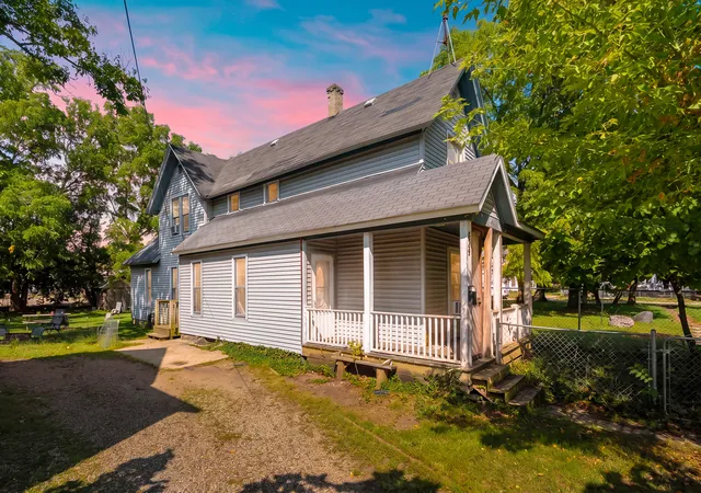 Photo 1 of Single family home for sale at 829 Simpson St, Kalamazoo, MI 49007 | MLS# 66026047733 | Listing updated on 2026-09-09
