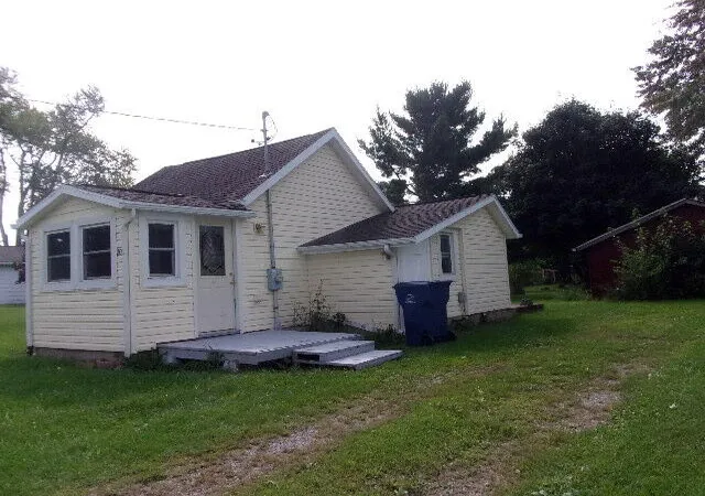 Photo 3 of Single family home for sale at 205 W Center St, Waldron, MI 49288 | MLS# 81026047734 | Listing updated on 2026-10-07