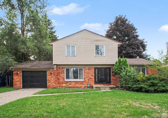 Single family home for sale at 1837 Springfield St, Flint, MI 48503 | MLS# 20261072446