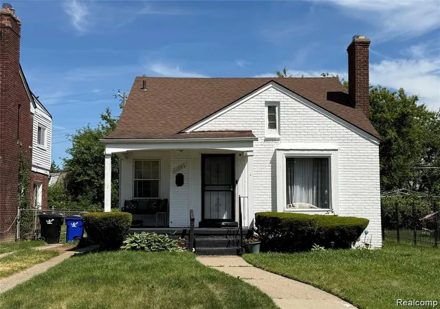 Photo 1 of Sale Pending at 11093 Nashville St, Detroit, MI 48205 | MLS# 20261072452 | Listing updated on 2026-09-11