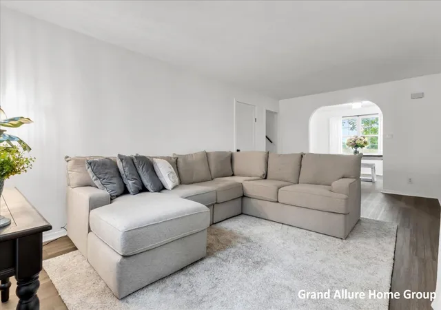Photo 3 of Single family home for sale at 5119 18 Mile Rd Ne, Cedar Springs, MI 49319 | MLS# 65026047742 | Listing updated on 2026-10-07