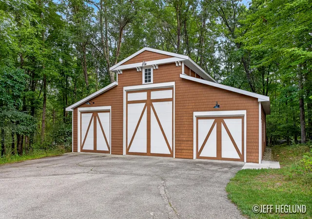 Photo 4 of Single family home for sale at 8655 Conservation St NE, Ada, MI 49301 | MLS# 65026047743 | Listing updated on 2026-09-14