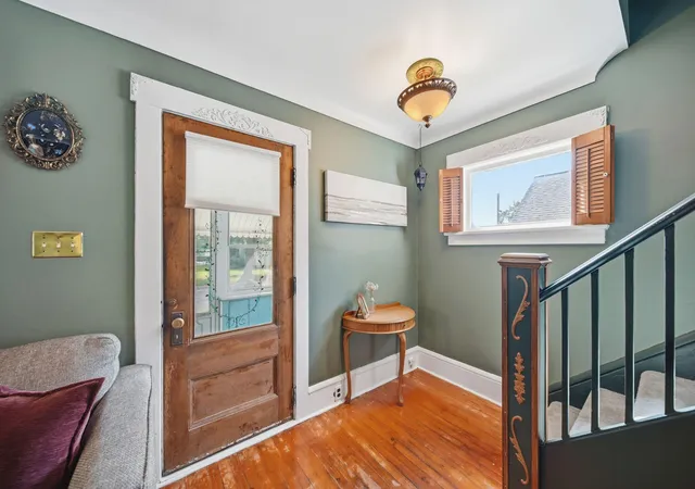 Photo 4 of Single family home for sale at 626 Orange St, Jackson, MI 49202 | MLS# 55026047737 | Listing updated on 2026-09-10