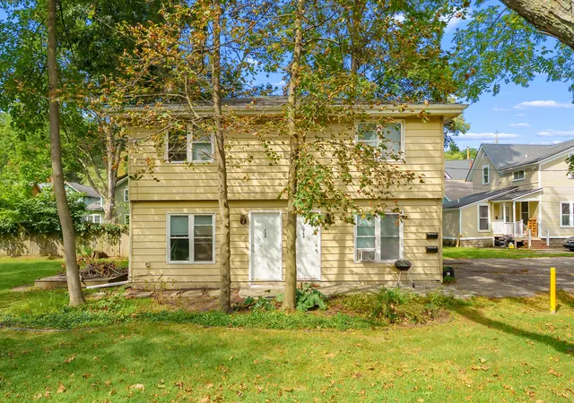 Photo 1 of Sale Pending at 733 Wheaton Ave, Kalamazoo, MI 49008 | MLS# 66026047741 | Listing updated on 2026-09-12