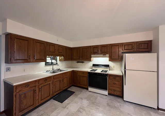 Photo 1 of Condo for sale at 5742 Leisure S Dr SE #101, Grand Rapids, MI 49548 | MLS# 65026047747 | Listing updated on 2026-09-18