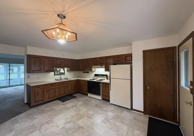 Photo 2 of Condo for sale at 5742 Leisure S Dr SE #101, Grand Rapids, MI 49548 | MLS# 65026047747 | Listing updated on 2026-09-18