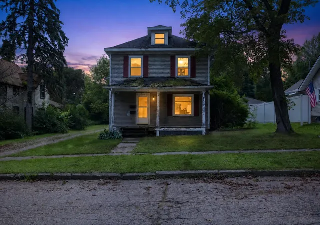 Single family home for sale at 18 Armstrong St, Hillsdale, MI 49242 | MLS# 55026047750