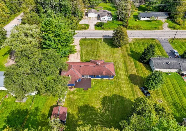 Photo 40 of Single family home for sale at 3221 N Four Mile Rd, Traverse City, MI 49686 | MLS# 78080073342 | Listing updated on 2026-09-10