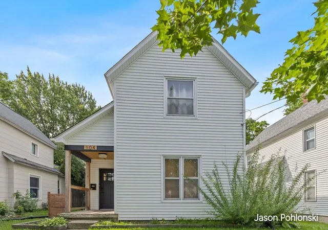 Photo 1 of Single family home for sale at 104 Sweet St Ne, Grand Rapids, MI 49505 | MLS# 65026047759 | Listing updated on 2026-09-17