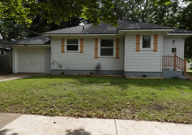 Photo 1 of Single family home for sale at 924 Griggs St Se, Grand Rapids, MI 49507 | MLS# 65026047761 | Listing updated on 2026-09-17