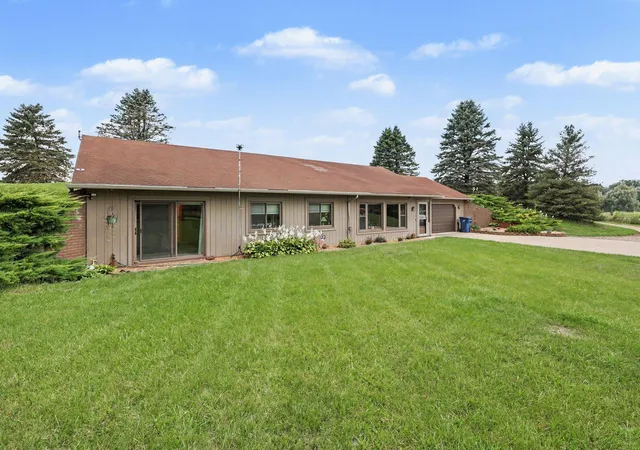 Photo 3 of Single family home for sale at 2541 Struthers Rd, Grass Lake, MI 49240 | MLS# 81026047757 | Listing updated on 2026-09-16