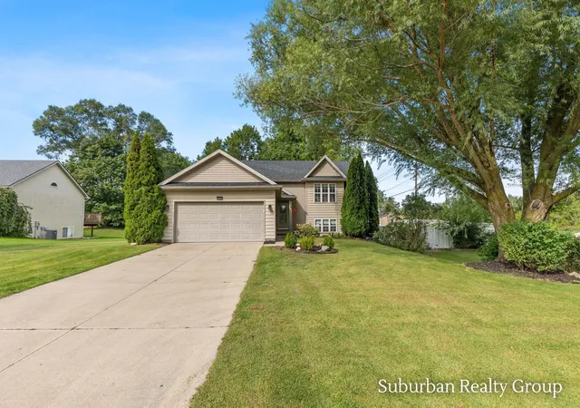 Photo 1 of Single family home for sale at 6379 Sheldon Dr, Hudsonville, MI 49426 | MLS# 65026047758 | Listing updated on 2026-09-14