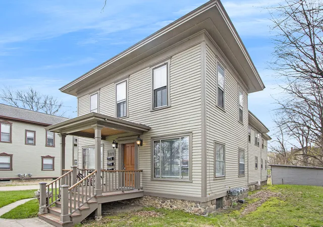 Photo 3 of Multi family home for sale at 127 Elm St, Kalamazoo, MI 49007 | MLS# 65026047763 | Listing updated on 2026-09-09