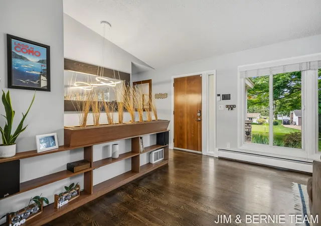 Photo 3 of Single family home for sale at 18019 Mohawk Dr, Spring Lake, MI 49456 | MLS# 71026047764 | Listing updated on 2026-09-17