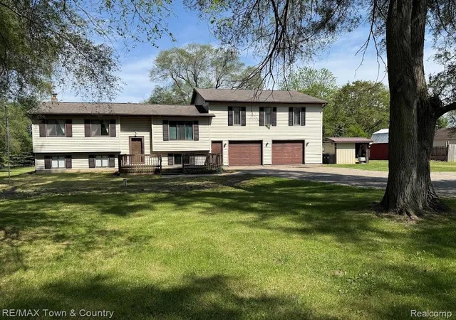 Photo 1 of Single family home for sale at 4372 N Gale Rd, Davison, MI 48423 | MLS# 20261072491 | Listing updated on 2026-09-11
