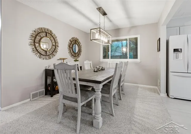 Photo 4 of Single family home for sale at 3140 Revere Dr, Saginaw, MI 48603 | MLS# 61050221207 | Listing updated on 2026-09-09