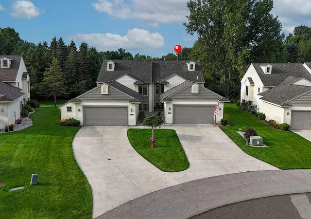 Listing Photo 5 - Condo for sale in building located at 1207 S Timberview Dr, Whitehall, MI 49461