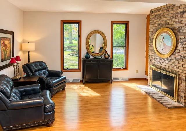 Photo 4 of Single family home for sale at 1207 Forest Ln, Mount Pleasant, MI 48858 | MLS# 79080073351 | Listing updated on 2026-09-12