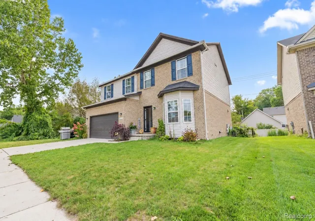 Photo 3 of Single family home for sale at 19430 Granger Dr, Romulus, MI 48174 | MLS# 20261072523 | Listing updated on 2026-09-12