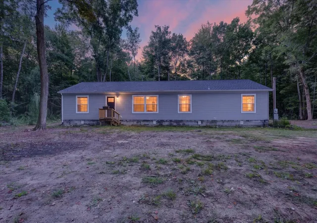 Single family home for sale at 9633 W Howard City Edmore, CatoTownship_Montcalm, MI 48850 | MLS# 72026047790