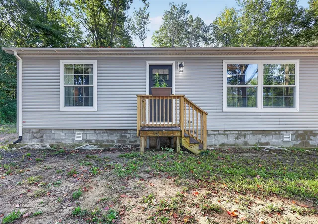 Photo 4 of Single family home for sale at 9633 W Howard City Edmore, Cato Township Montcalm, MI 48850 | MLS# 72026047790 | Listing updated on 2026-10-08
