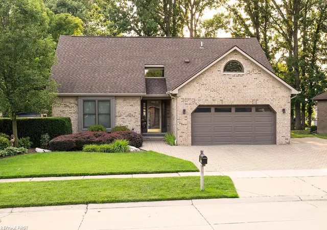 Photo 1 of Single family home for sale at 48315 Walden Rd, Macomb, MI 48044 | MLS# 58050221218 | Listing updated on 2026-09-29