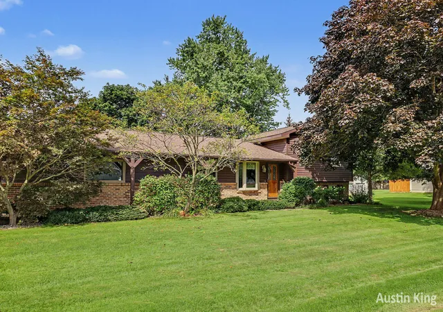 Photo 2 of Single family home for sale at 411 4th Street, Cedar Springs, MI 49319 | MLS# 65026047797 | Listing updated on 2026-09-18