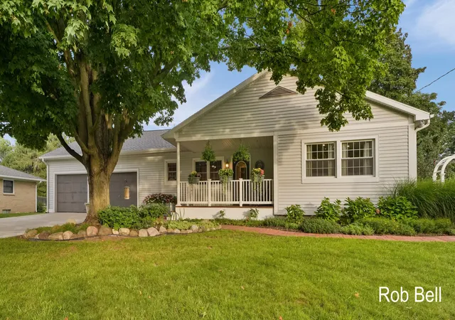 Photo 1 of Sale Pending at 631 Evergreen St, Jenison, MI 49428 | MLS# 65026047796 | Listing updated on 2026-09-15