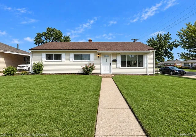 Photo 1 of Single family home for sale at 15251 Wildwood, Roseville, MI 48066 | MLS# 20261072538 | Listing updated on 2026-10-10