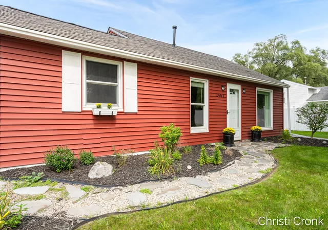 Photo 3 of Single family home for sale at 2461 Rogue River Rd NE, Belmont, MI 49306 | MLS# 65026047801 | Listing updated on 2026-10-05