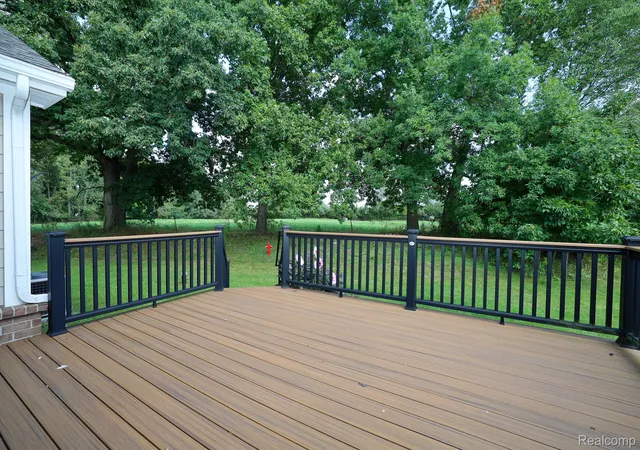 Photo 3 of Condo for sale at 7436 Village Ct, Davisburg, MI 48350 | MLS# 20261072550 | Listing updated on 2026-09-18