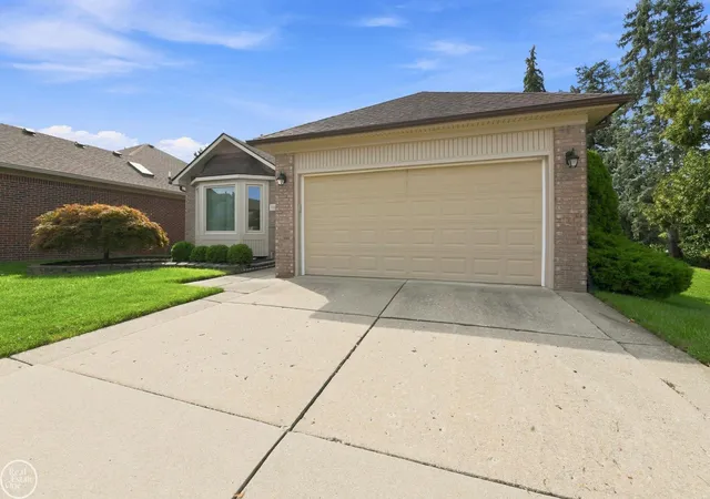 Photo 3 of Condo for sale at 7028 Copper Crk Dr, Washington, MI 48094 | MLS# 58050221221 | Listing updated on 2026-09-25