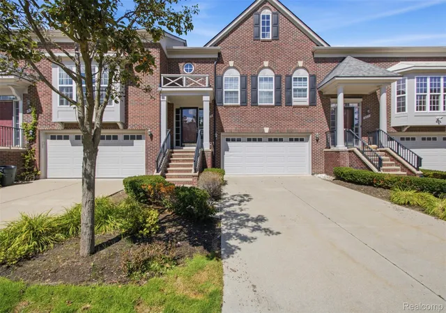 Photo 1 of Condo for sale at 963 Sandalwood Dr, Troy, MI 48085 | MLS# 20261072554 | Listing updated on 2026-09-15