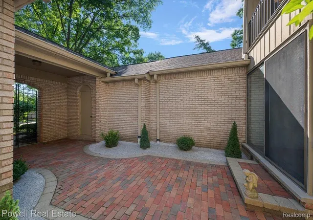 Photo 3 of Condo for sale at 1106 Timberview Trl, Bloomfield Hills, MI 48304 | MLS# 20261072558 | Listing updated on 2026-09-11