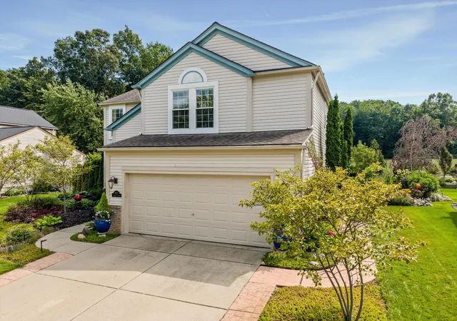 Photo 3 of Single family home for sale at 7673 Turrillium Ln, Waterford, MI 48327 | MLS# 81026047805 | Listing updated on 2026-09-17