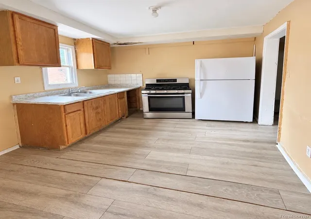 Photo 3 of Single family home for sale at 8495 Brace St, Detroit, MI 48228 | MLS# 20261072561 | Listing updated on 2026-10-08