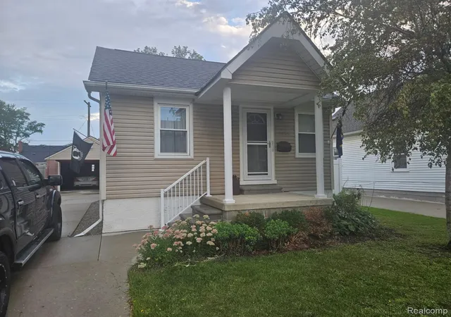 Photo 1 of Single family home for sale at 1444 19th Street, Wyandotte, MI 48192 | MLS# 20261072566 | Listing updated on 2026-09-11