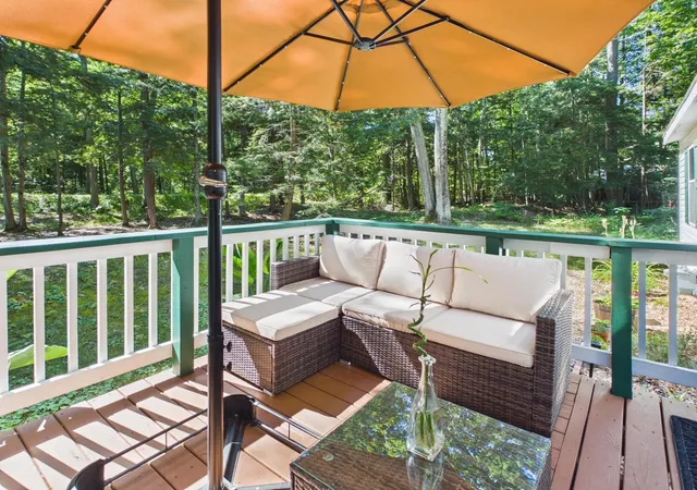 Photo 3 of Single family home for sale at 13057 N Cherrywood Ct, Northport, MI 49670 | MLS# 78080073354 | Listing updated on 2026-09-12