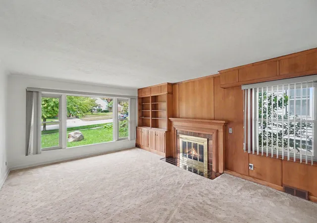 Photo 2 of Single family home for sale at 1220 Se Sylvan Ave, Grand Rapids, MI 49506 | MLS# 71026047813 | Listing updated on 2026-09-12