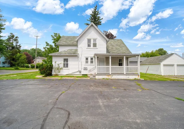 Multi family home for sale at 1209 3rd Street, Jackson, MI 49203 | MLS# 55026047810