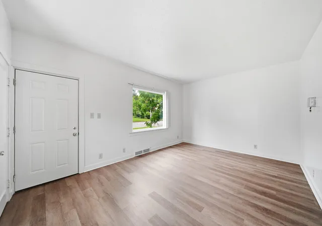 Photo 4 of Multi family home for sale at 1209 3rd Street, Jackson, MI 49203 | MLS# 55026047810 | Listing updated on 2026-10-29